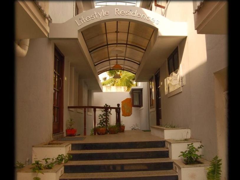 Hotel Treebo Angson Madrás Exterior foto